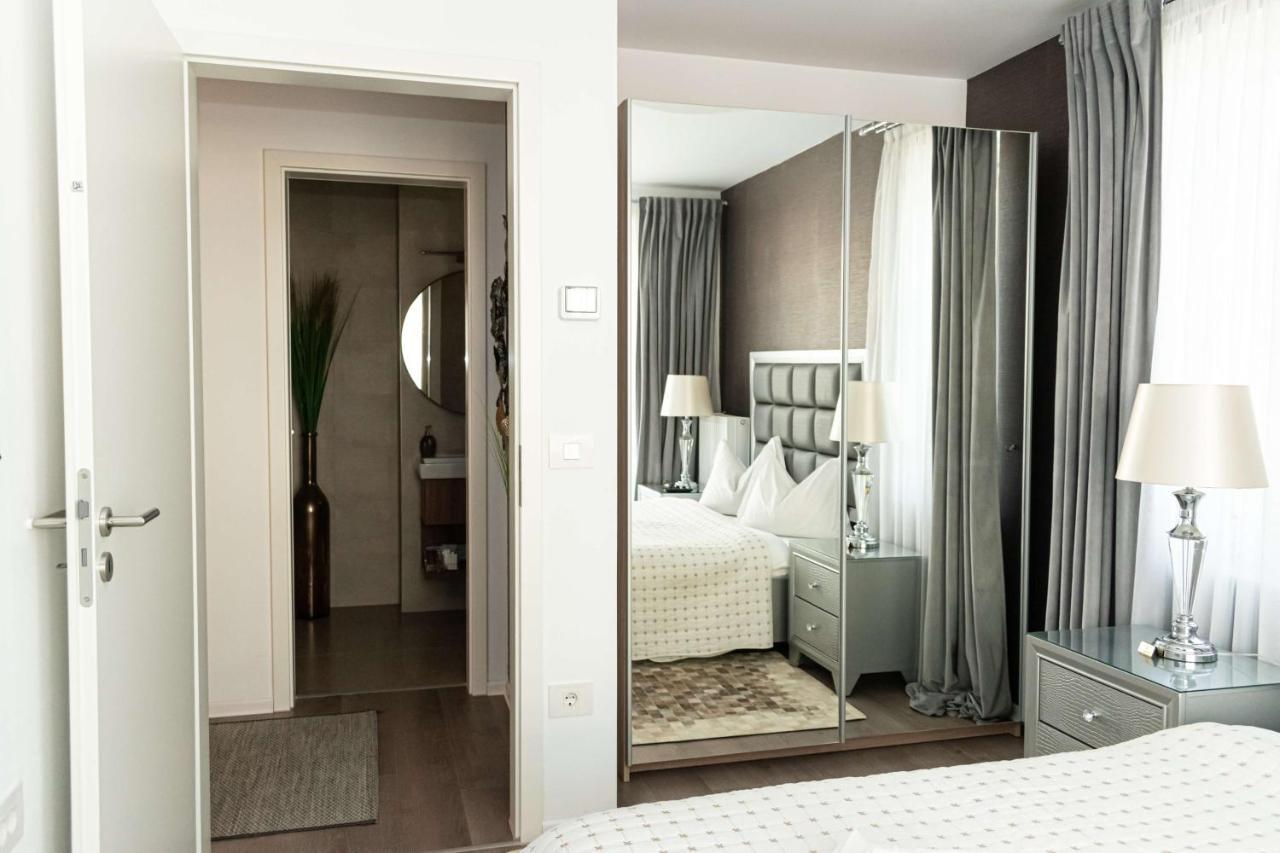 Royal Apartment